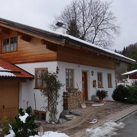 Am Bergfeld Apartment *