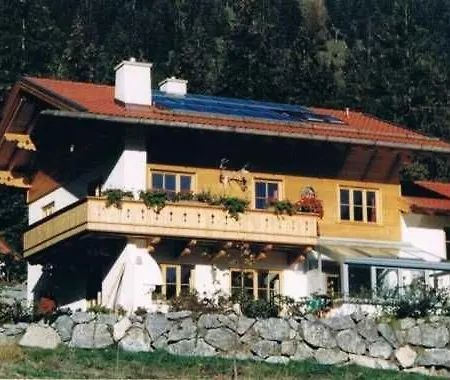 Am Bergfeld بايريشزيل